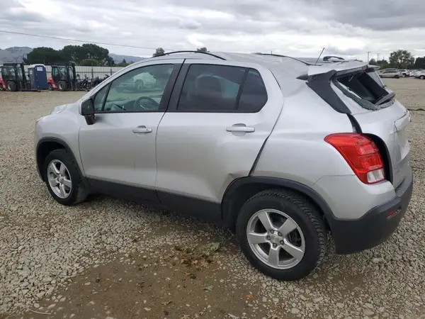 KL7CJNSB2GB651812 2016 CHEVROLET TRAX - Image 2
