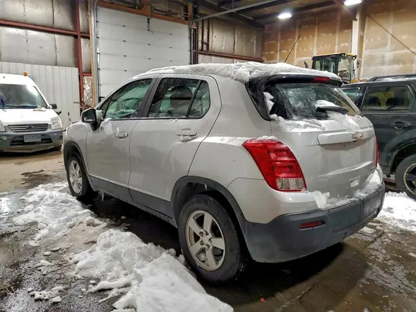 KL7CJNSB2GB654774 2016 CHEVROLET TRAX - Image 2
