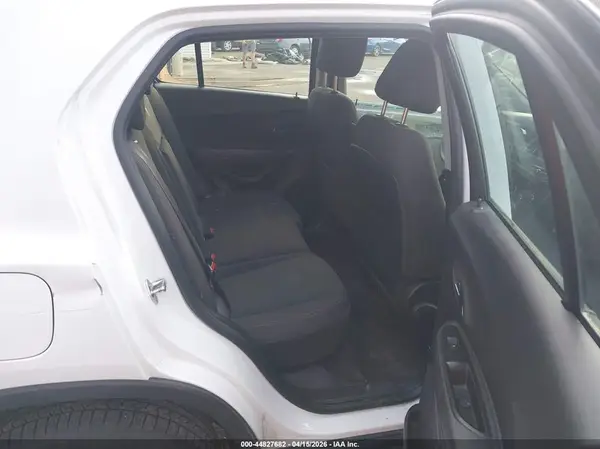KL7CJNSB2HB129957 2017 CHEVROLET TRAX - Image 8