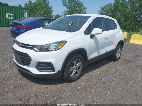 KL7CJNSB2HB182626 2017 CHEVROLET TRAX - Image 2