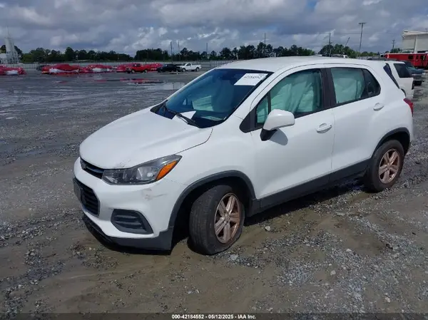KL7CJNSB2HB257552 2017 CHEVROLET TRAX - Image 2