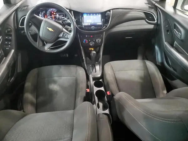 KL7CJNSB2JB575645 2018 CHEVROLET TRAX - Image 8