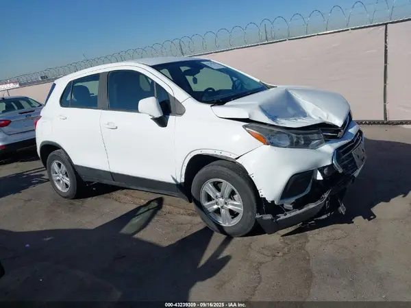 KL7CJNSB2JB610636 2018 CHEVROLET TRAX