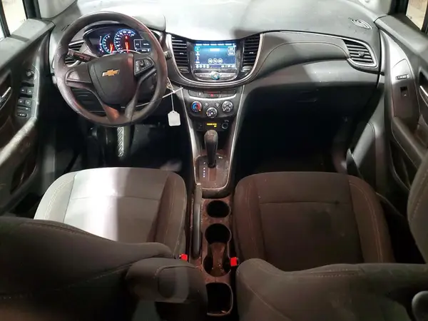KL7CJNSB2JB624973 2018 CHEVROLET TRAX - Image 8