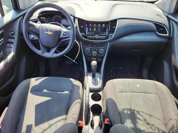 KL7CJNSB2JB695039 2018 CHEVROLET TRAX - Image 8