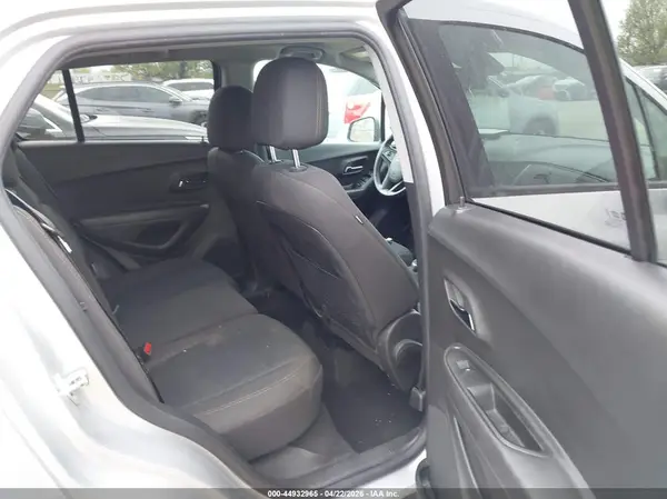 KL7CJNSB2LB312171 2020 CHEVROLET TRAX - Image 8