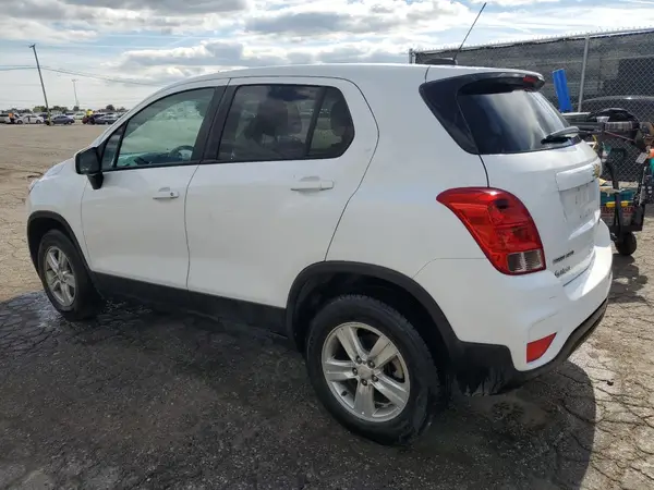 KL7CJNSB2MB305058 2021 CHEVROLET TRAX - Image 2