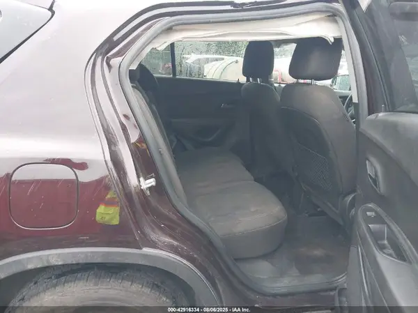 KL7CJNSB2MB306193 2021 CHEVROLET TRAX - Image 8