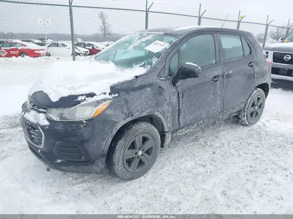 KL7CJNSB2MB314441 2021 CHEVROLET TRAX - Image 2