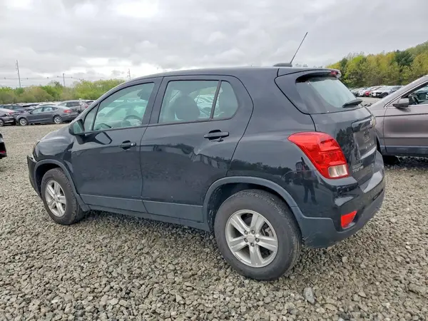 KL7CJNSB2MB335032 2021 CHEVROLET TRAX - Image 2