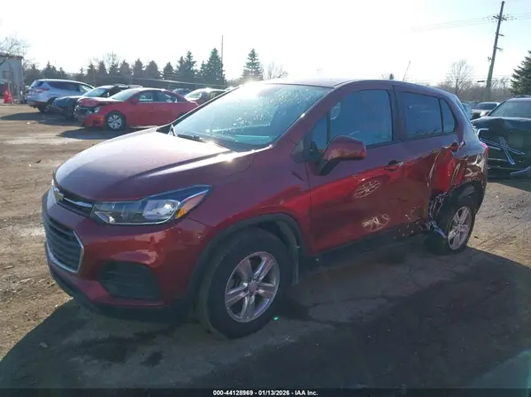 KL7CJNSB2MB345009 2021 CHEVROLET TRAX - Image 2