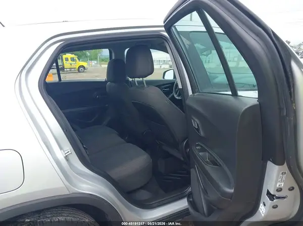 KL7CJNSB2MB345480 2021 CHEVROLET TRAX - Image 8