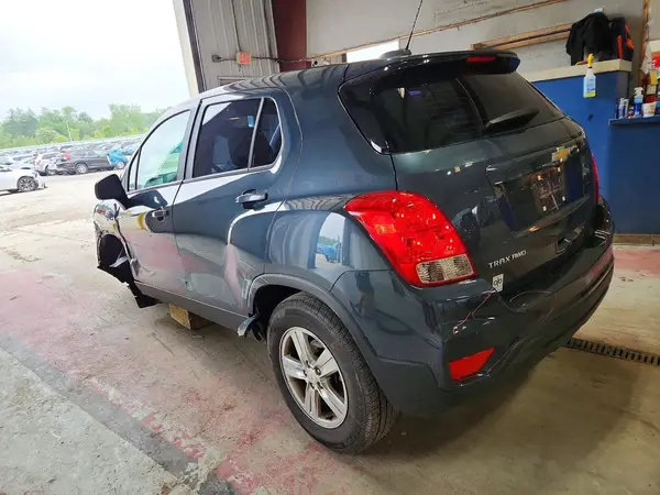 KL7CJNSB2MB350291 2021 CHEVROLET TRAX - Image 2