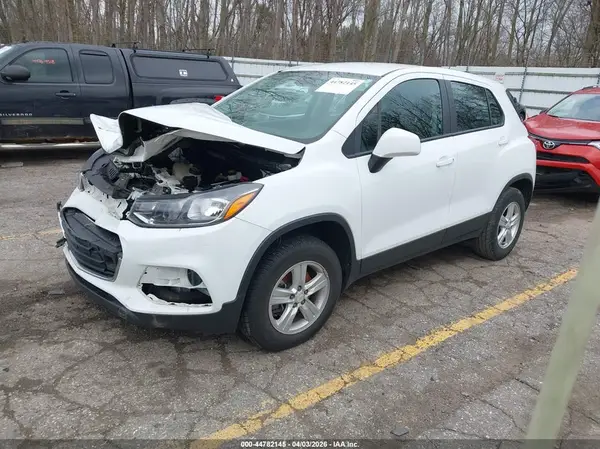 KL7CJNSB2MB353658 2021 CHEVROLET TRAX - Image 2