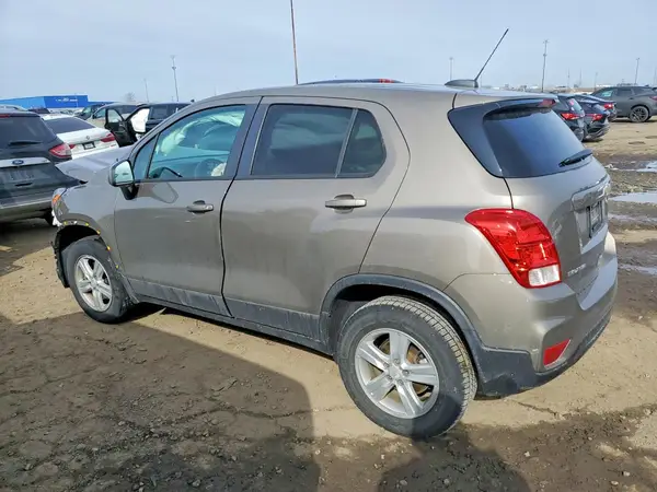 KL7CJNSB2MB355880 2021 CHEVROLET TRAX - Image 2