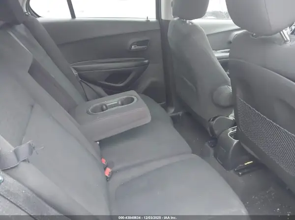 KL7CJNSB2MB356608 2021 CHEVROLET TRAX - Image 8