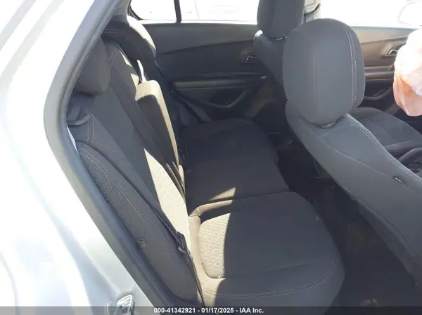 KL7CJNSB2MB359606 2021 CHEVROLET TRAX - Image 8
