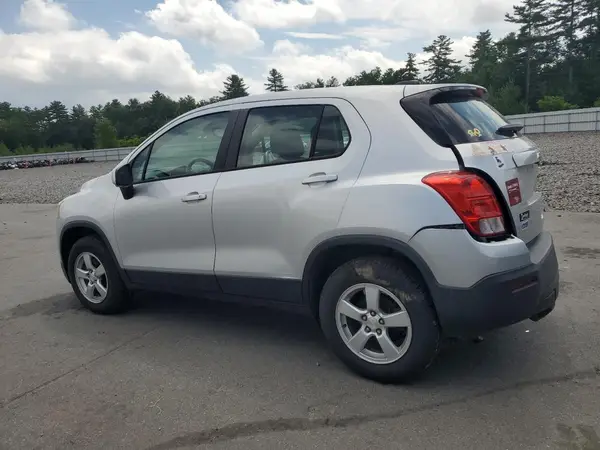 KL7CJNSB3GB629673 2016 CHEVROLET TRAX - Image 2