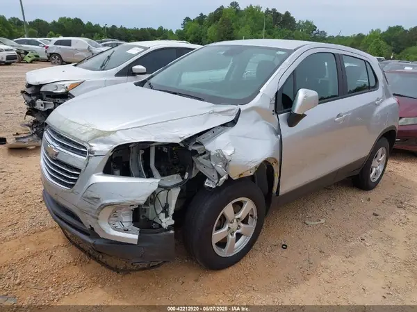 KL7CJNSB3GB759579 2016 CHEVROLET TRAX - Image 2