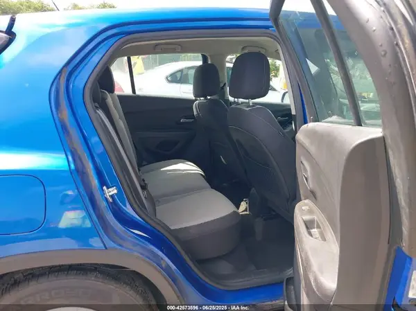 KL7CJNSB3GB760859 2016 CHEVROLET TRAX - Image 8