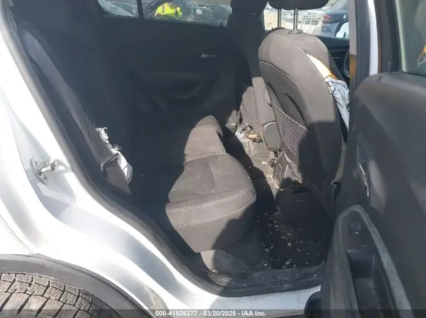 KL7CJNSB3GB762062 2016 CHEVROLET TRAX - Image 8