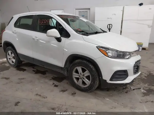 KL7CJNSB3HB127456 2017 CHEVROLET TRAX - Image 1