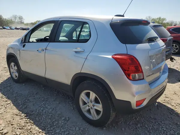 KL7CJNSB3HB184840 2017 CHEVROLET TRAX - Image 2