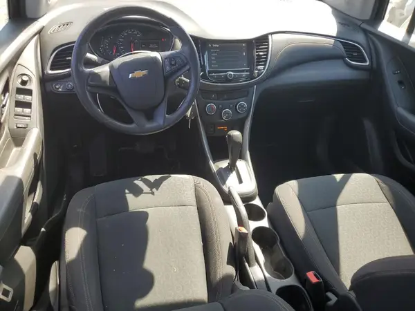KL7CJNSB3HB184840 2017 CHEVROLET TRAX - Image 8