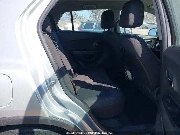 KL7CJNSB3HB192761 2017 CHEVROLET TRAX - Image 8