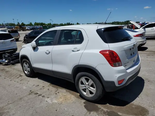 KL7CJNSB3JB620270 2018 CHEVROLET TRAX - Image 2