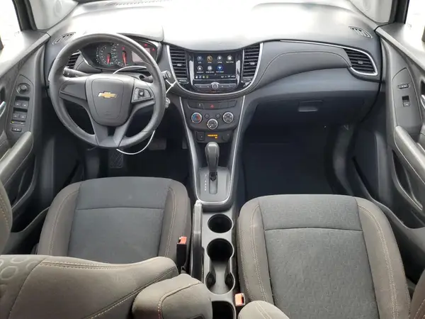 KL7CJNSB3JB624478 2018 CHEVROLET TRAX - Image 8