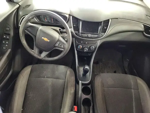 KL7CJNSB3JB699780 2018 CHEVROLET TRAX - Image 8