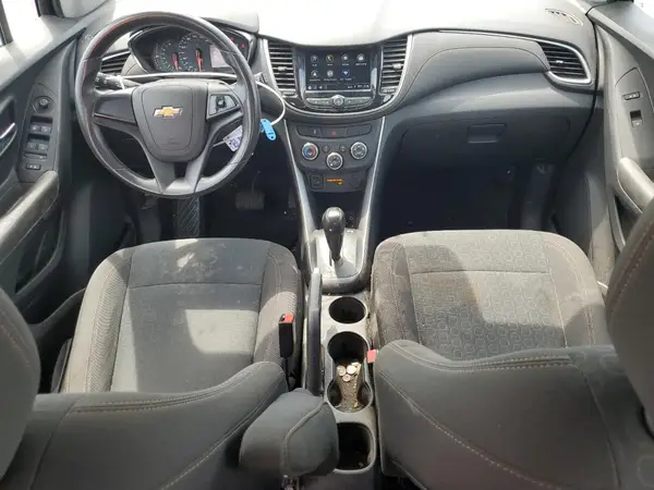 KL7CJNSB3JB699858 2018 CHEVROLET TRAX - Image 8
