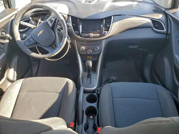 KL7CJNSB3LB019413 2020 CHEVROLET TRAX - Image 8