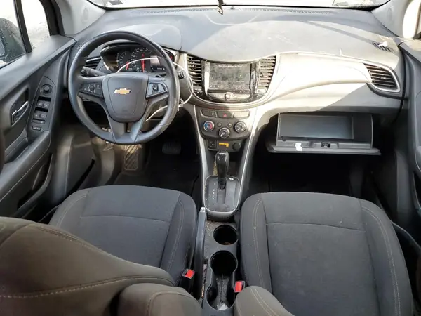 KL7CJNSB3LB039032 2020 CHEVROLET TRAX - Image 8