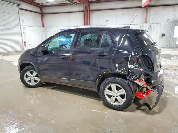 KL7CJNSB3LB086061 2020 CHEVROLET TRAX - Image 2