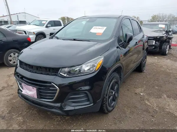 KL7CJNSB3LB086772 2020 CHEVROLET TRAX - Image 2