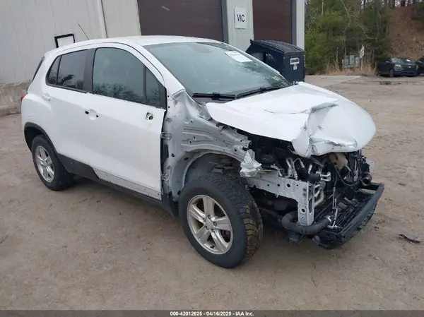 KL7CJNSB3MB304128 2021 CHEVROLET TRAX - Image 1