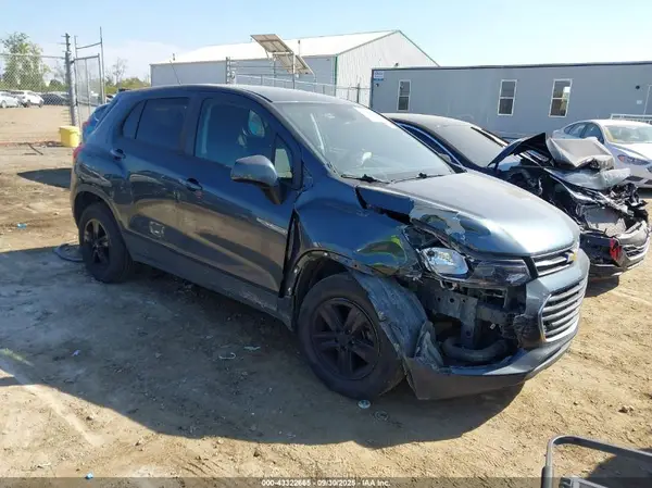 KL7CJNSB3MB348548 2021 CHEVROLET TRAX - Image 1