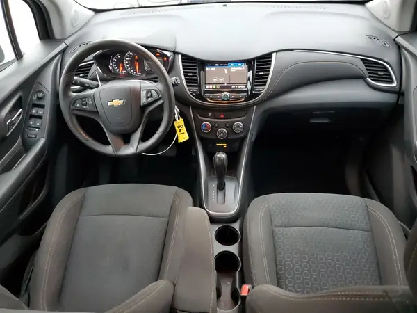 KL7CJNSB3MB348680 2021 CHEVROLET TRAX - Image 8