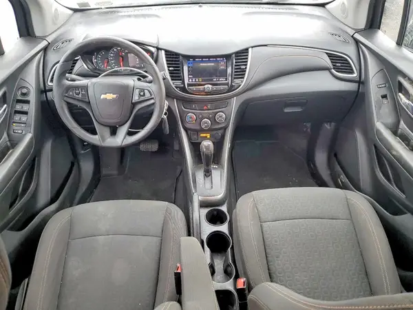 KL7CJNSB3MB352390 2021 CHEVROLET TRAX - Image 8