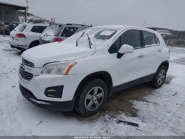 KL7CJNSB4GB509574 2016 CHEVROLET TRAX - Image 2