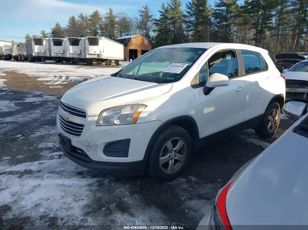 KL7CJNSB4GB646384 2016 CHEVROLET TRAX - Image 2