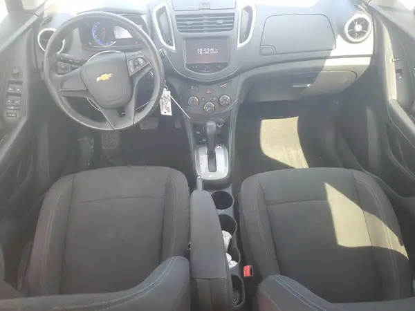 KL7CJNSB4GB647616 2016 CHEVROLET TRAX - Image 8