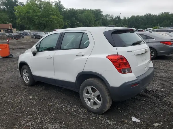 KL7CJNSB4GB665887 2016 CHEVROLET TRAX - Image 2