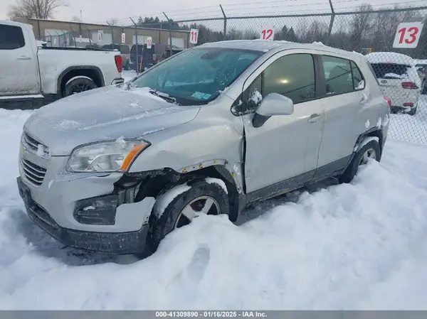 KL7CJNSB4GB689980 2016 CHEVROLET TRAX - Image 2