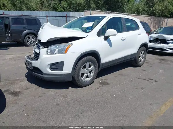 KL7CJNSB4GB760451 2016 CHEVROLET TRAX - Image 2