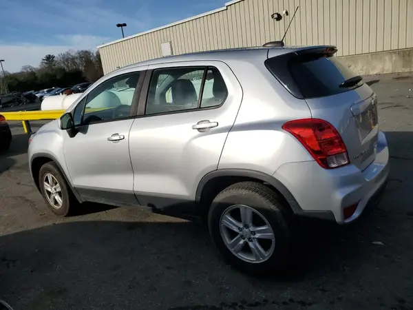 KL7CJNSB4HB054548 2017 CHEVROLET TRAX - Image 2