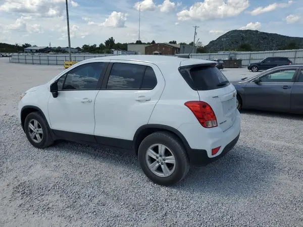 KL7CJNSB4HB208577 2017 CHEVROLET TRAX - Image 2