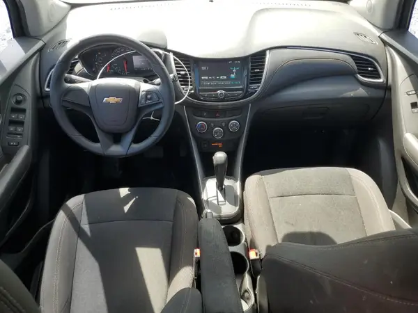 KL7CJNSB4HB208577 2017 CHEVROLET TRAX - Image 8